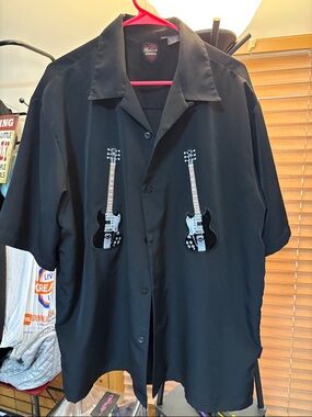 Gibson Black Short-Sleeve Button-Down Shirt with Guitar Embroidery